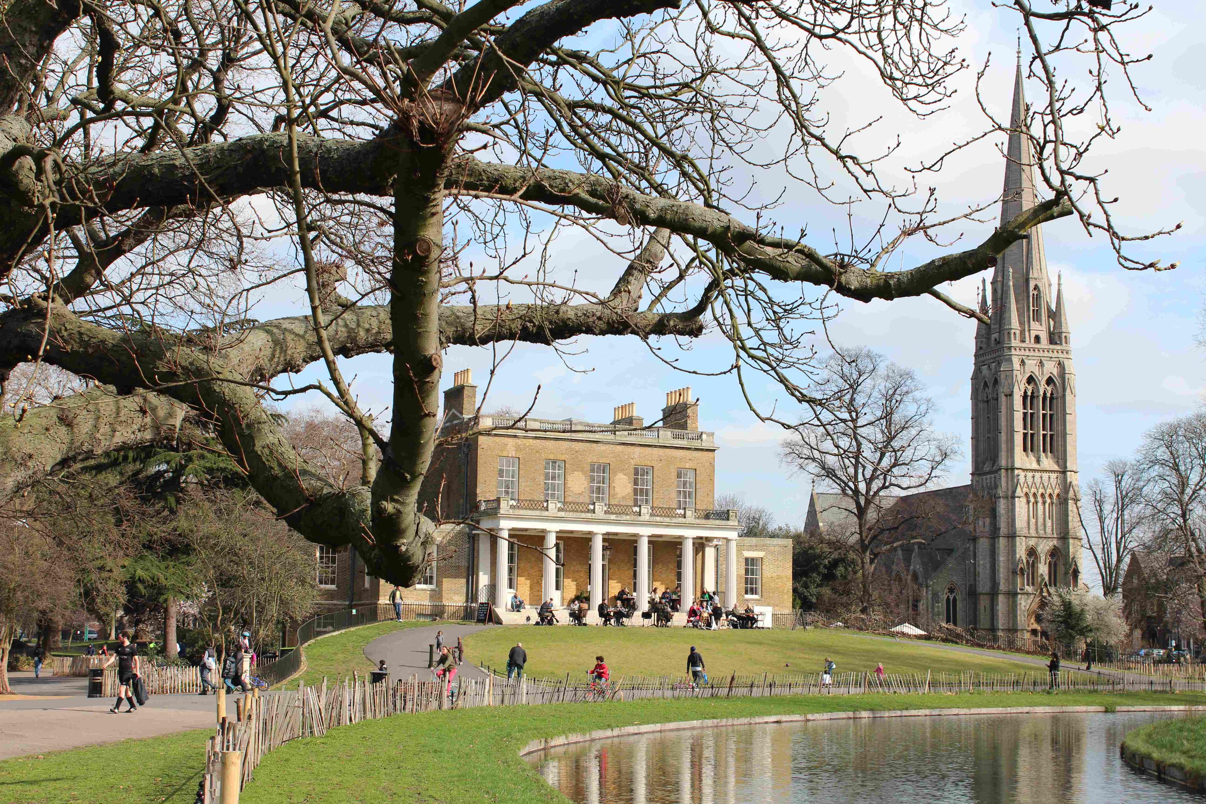 클리솔드 하우스와 주변 정원