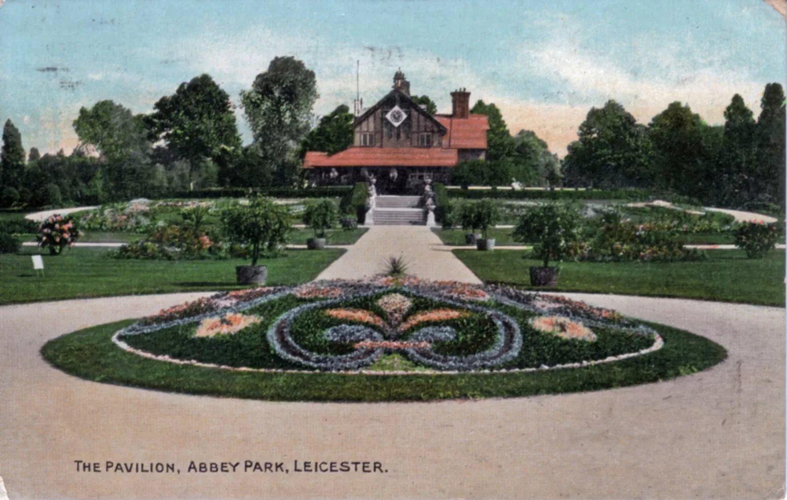 계절별 꽃밭 및 정원