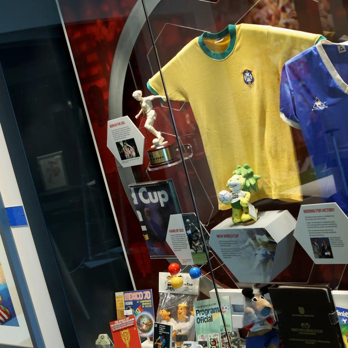 축구와 패션 관련 전시물