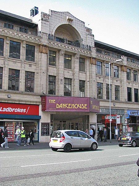 🎭 댄스하우스 (더 댄스하우스)