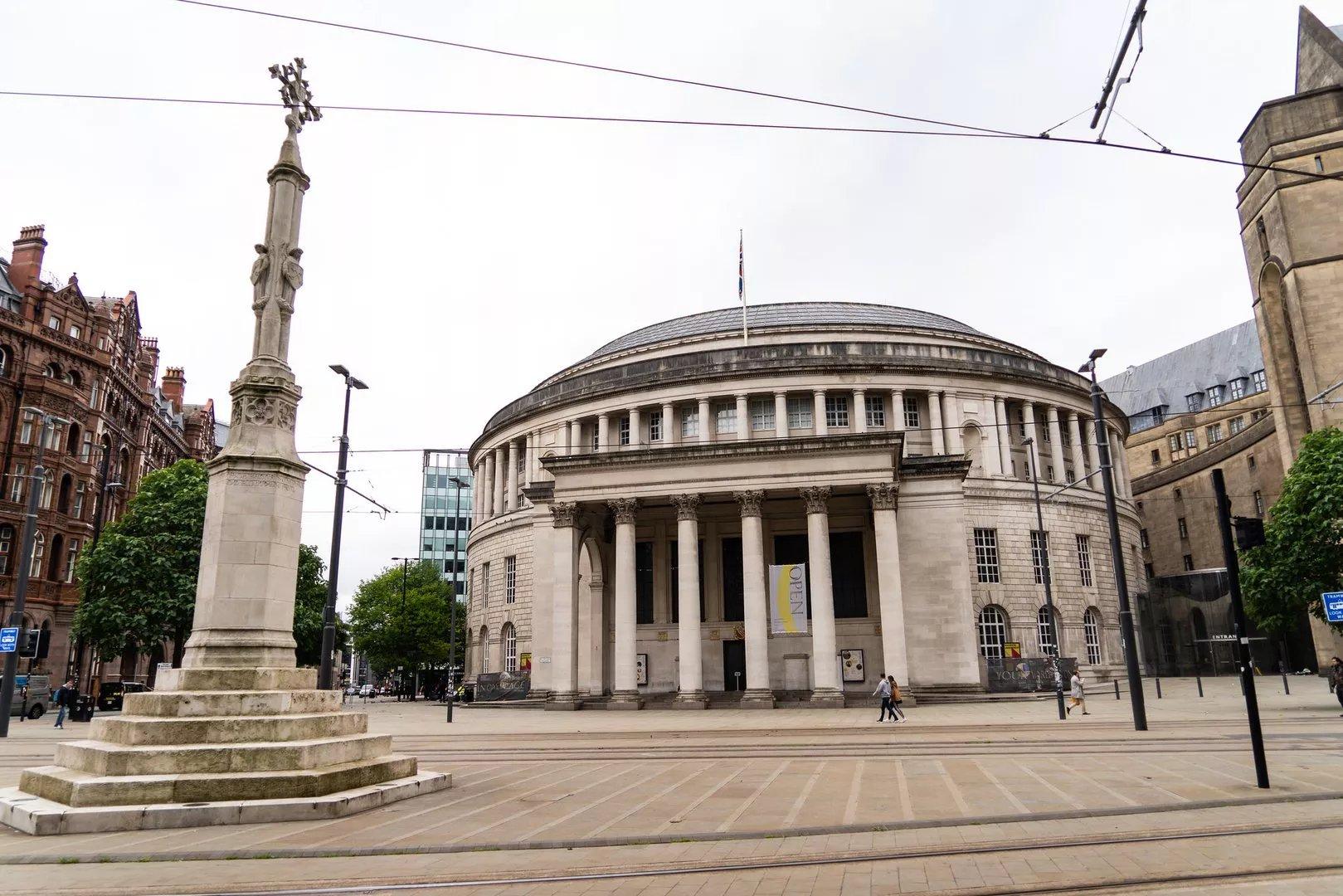 🏛️ 세인트 피터스 광장 (세인트 피터스 스퀘어)