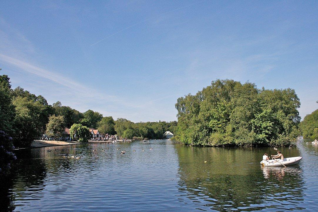 보트 호수와 콜로네이드 (Boating Lake and Colonnade)