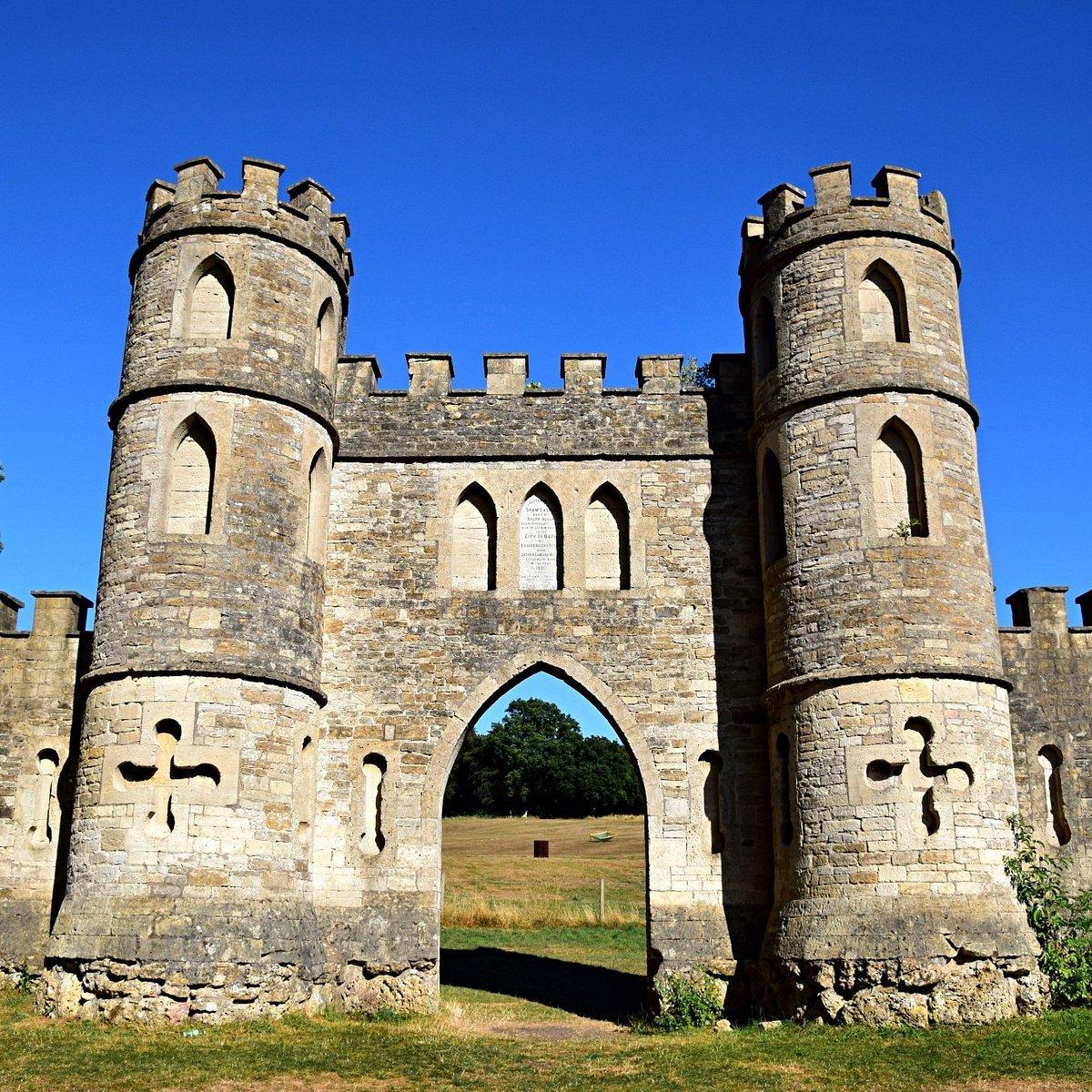 샘 캐슬(Sham Castle) 근처