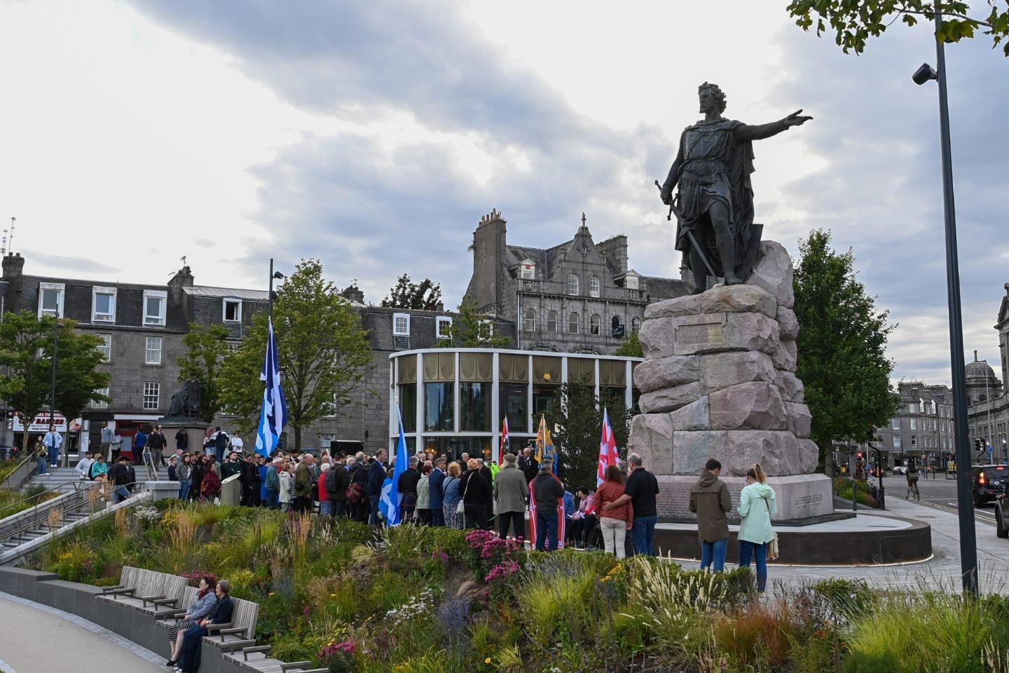 동상과 유니언 테라스 가든