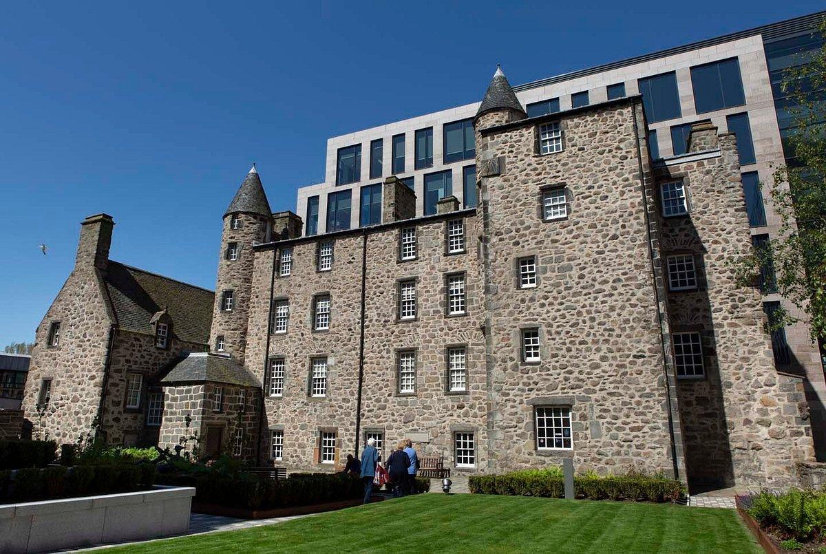 🏛️ 프로보스트 스킨의 저택(프로보스트 스킨스 하우스)