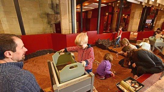 🏺 고고학 체험관(디그: 언 아키알러지컬 어드벤처)