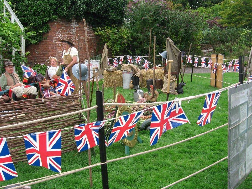 1940년대 주말 행사 참가자들