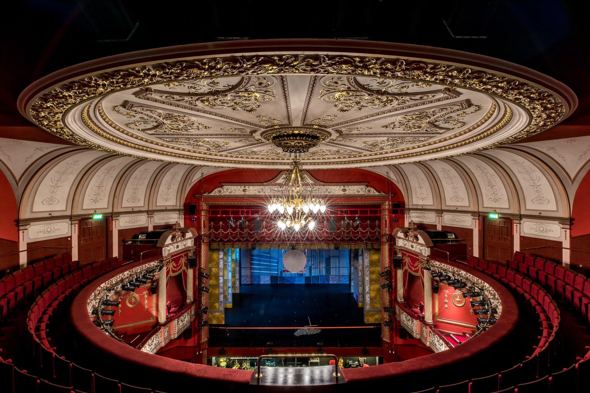 🎭 울버햄프턴 대극장 (울버햄프턴 그랜드 시어터)