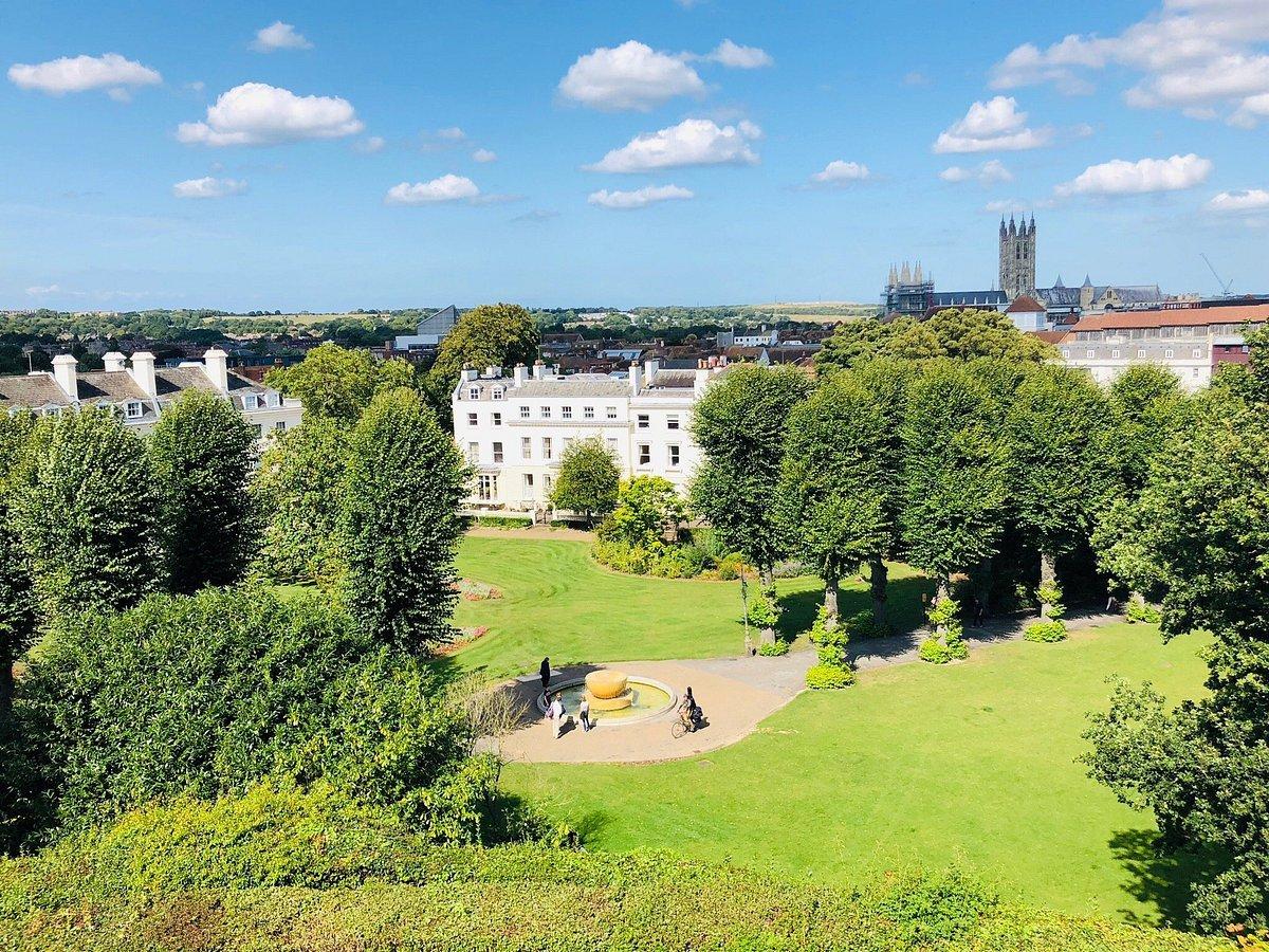 🌳 데인 존 가든스 (Dane John Gardens)