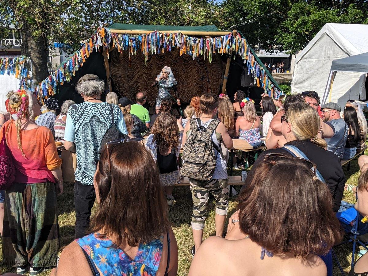 🌳 한여름 공유지 (미드서머 커먼) 이미지 3