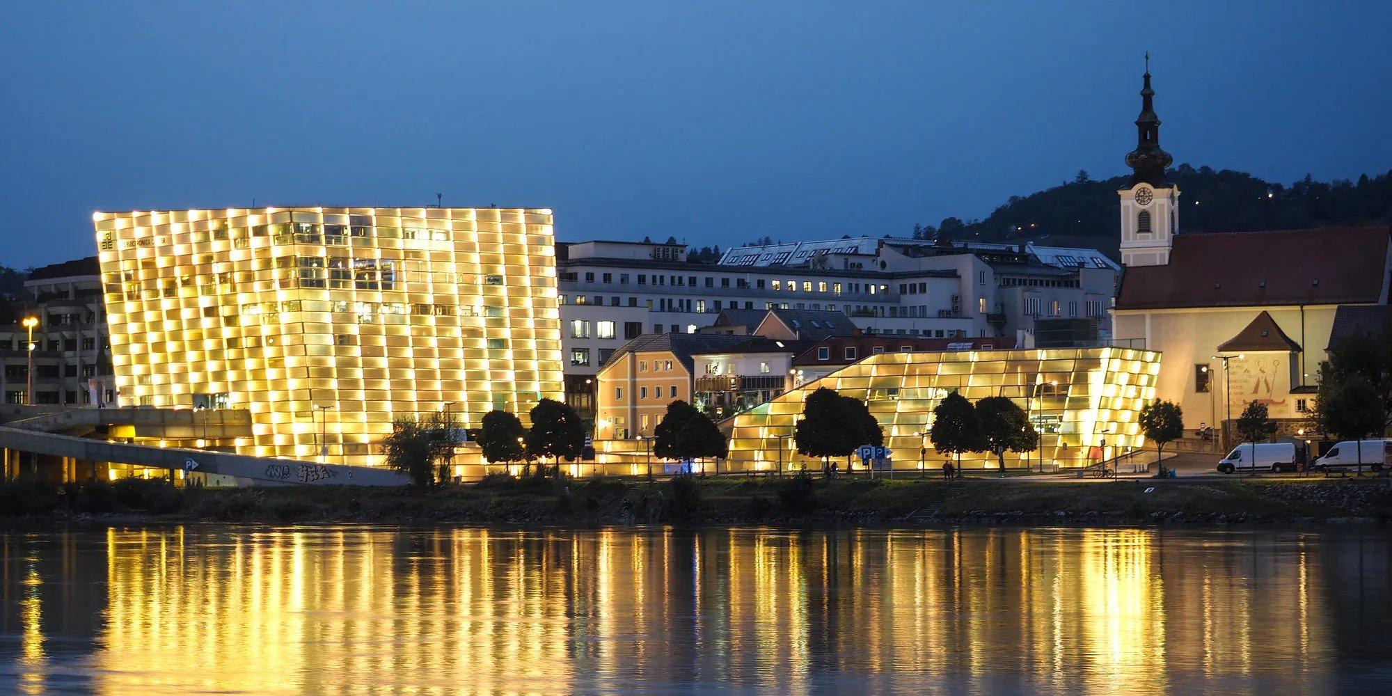 아르스 일렉트로니카 페스티벌이 열리는 렌츠 미술관 풍경