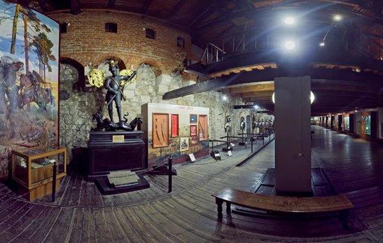 🏛️ 무기고 박물관(무제이-아르세날)