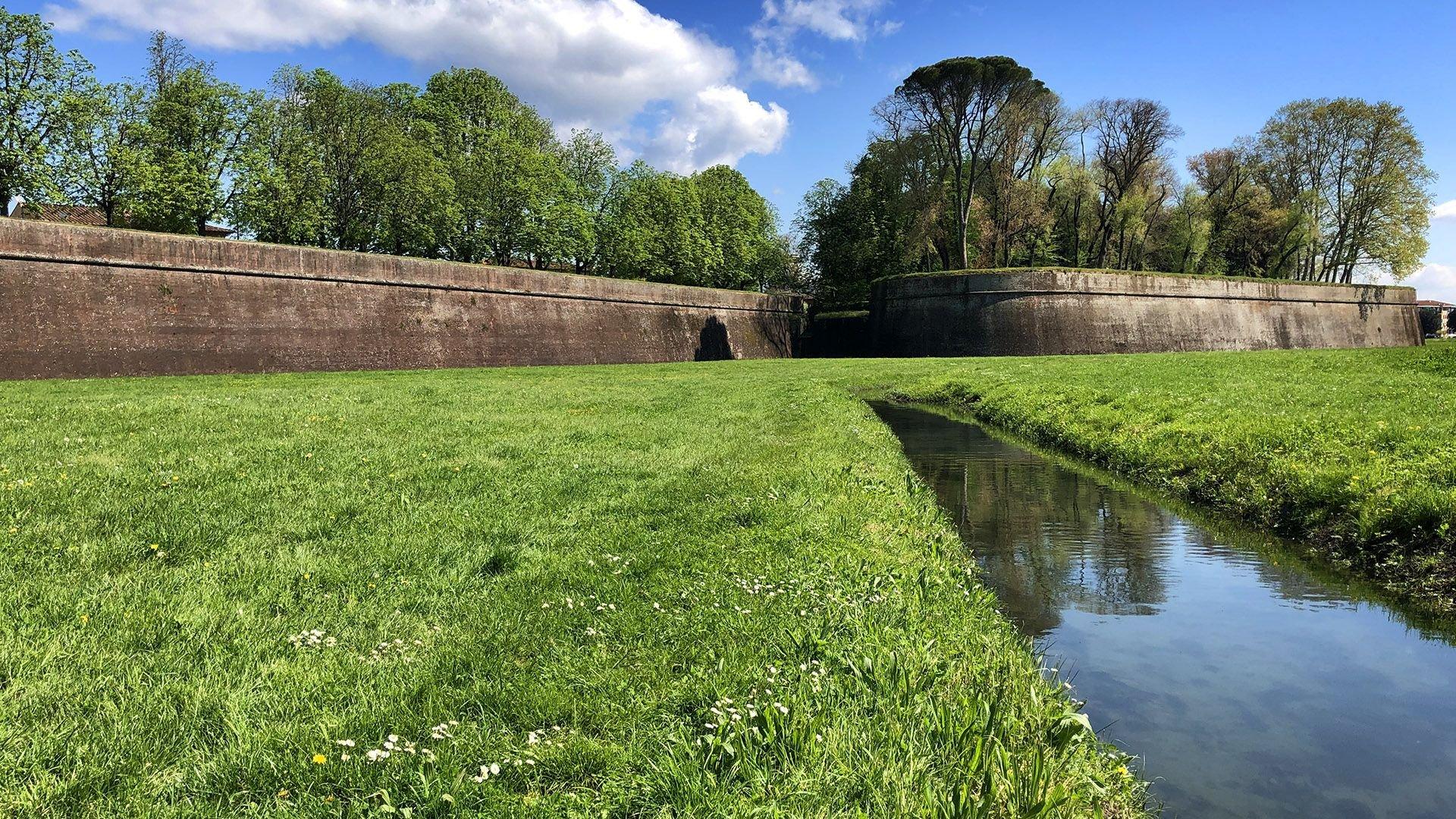 🏰 루카 성벽(무라 디 루카)