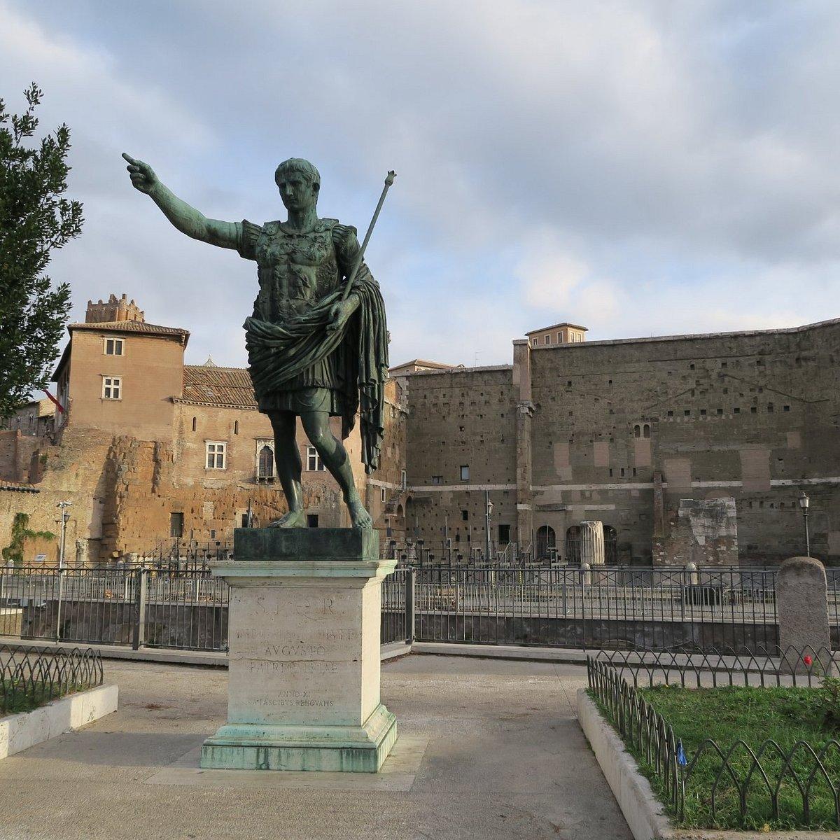 🏛️ 줄리어스 시저 동상(스타투아 디 줄리오 체사레)