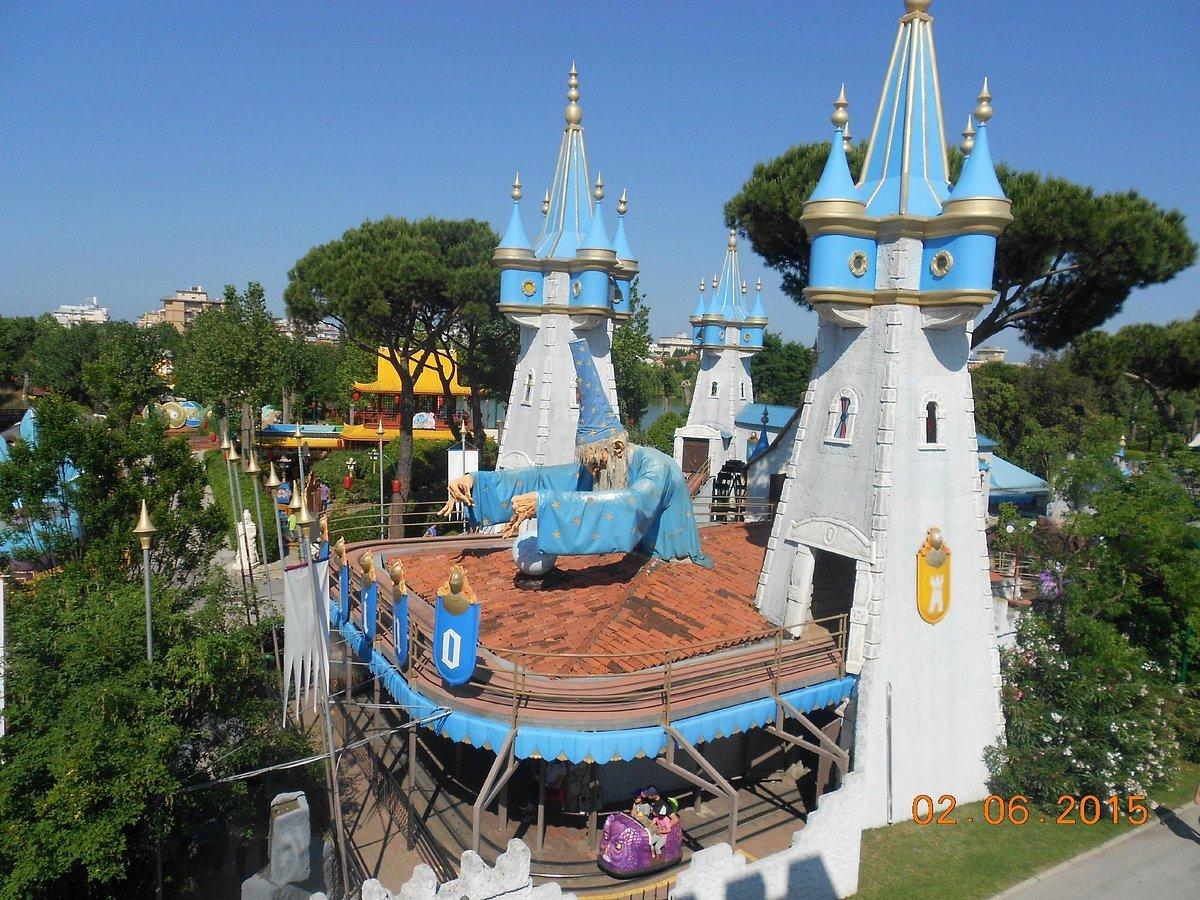 🎡 동화나라 (피아빌란디아)