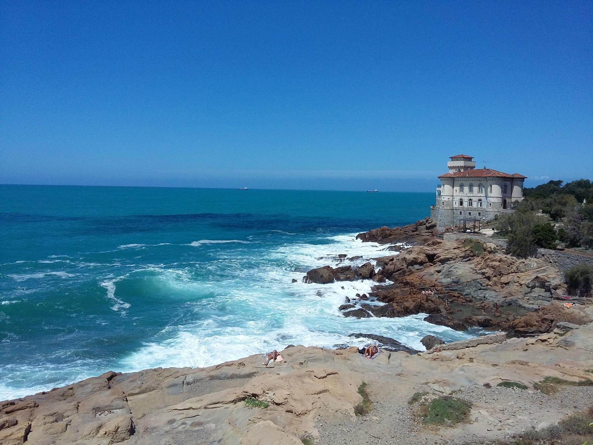 🏞️ 평평한 바위(스콜리 피아티)