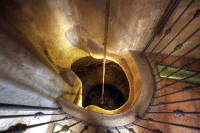 🏛️ 물의 집수지 (라 라콜타 델레 아퀘)