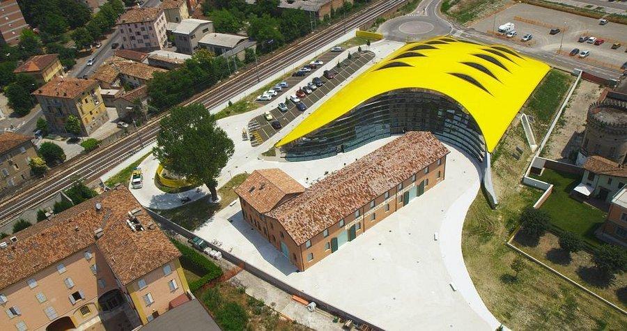 🏎️ 엔초 페라리 박물관 (무제오 엔초 페라리)