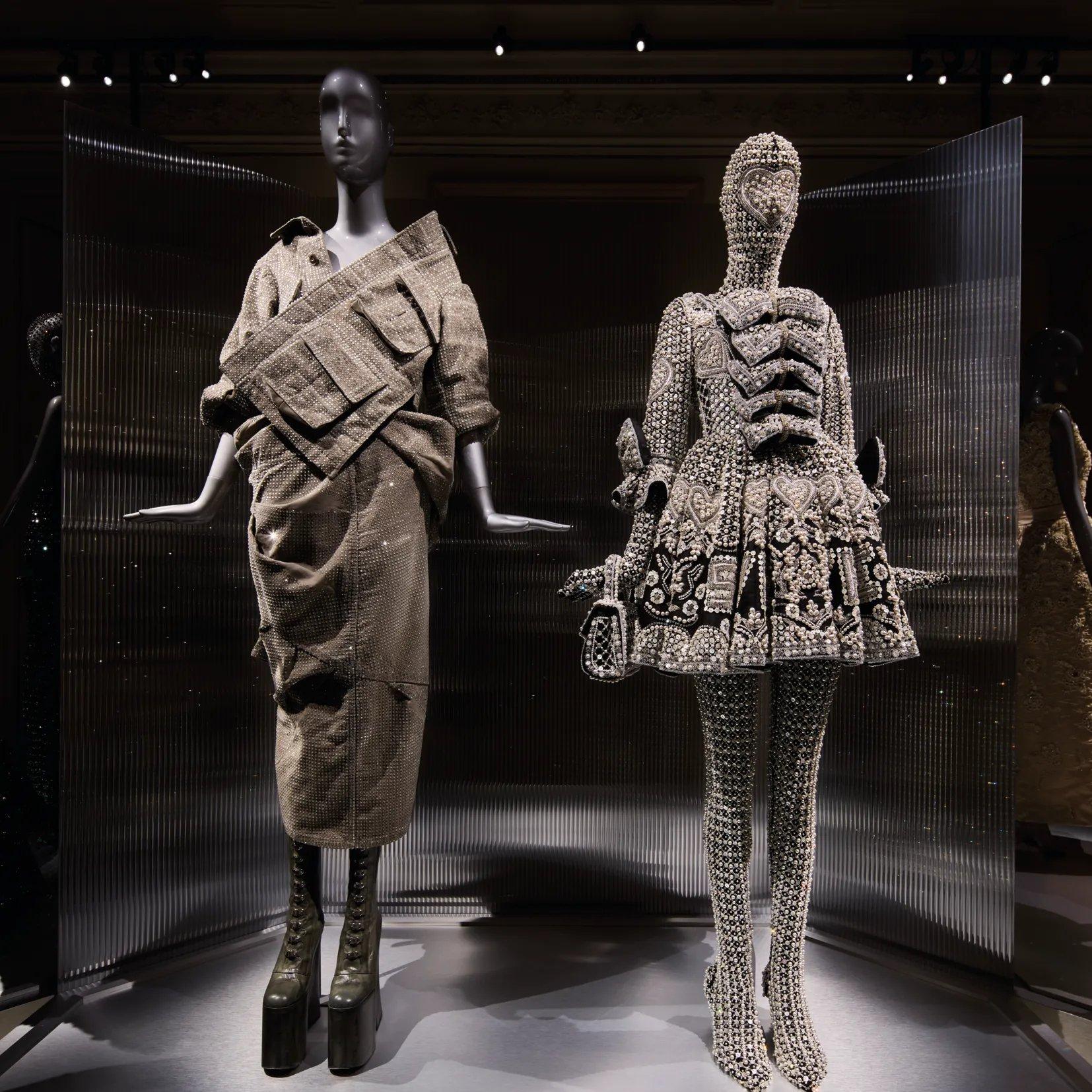 스와로브스키 빛의 거장들 전시 포스터