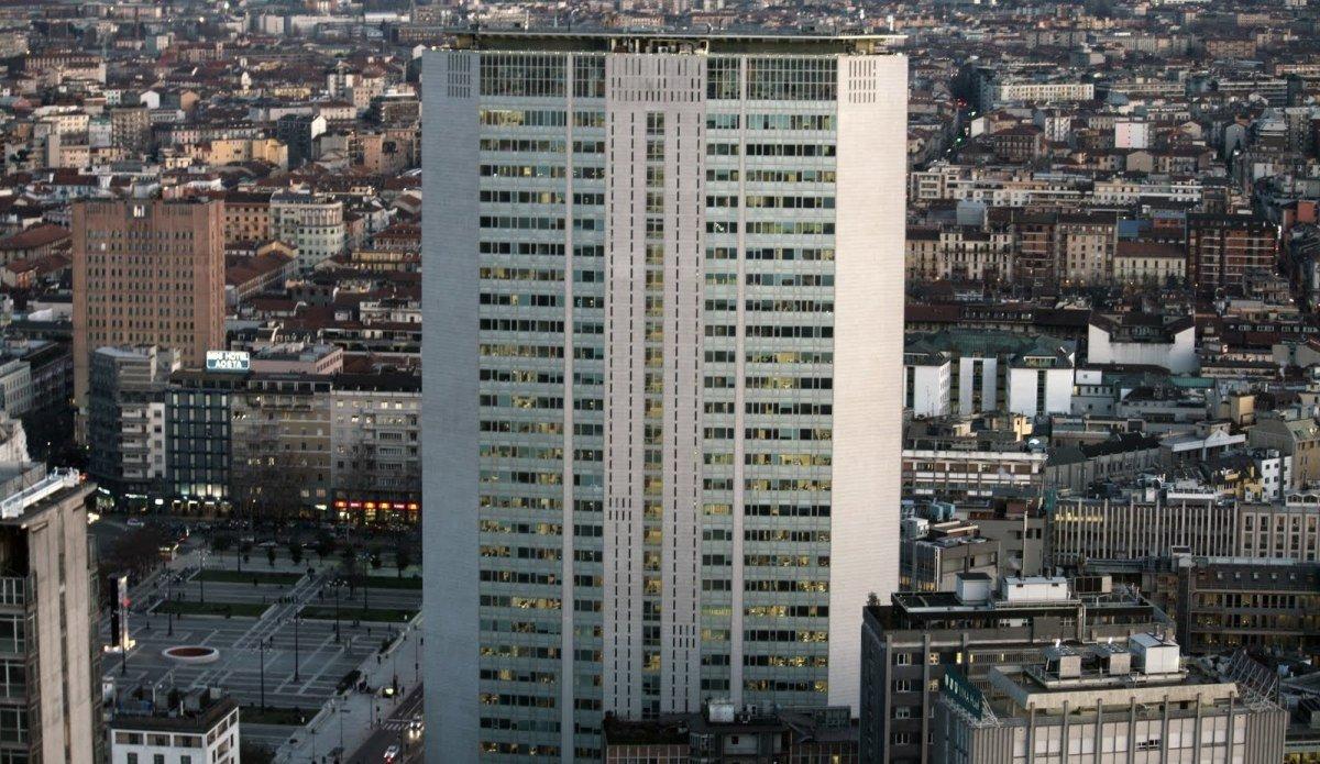 🏙️ 피렐리 타워 (그라타치엘로 피렐리)