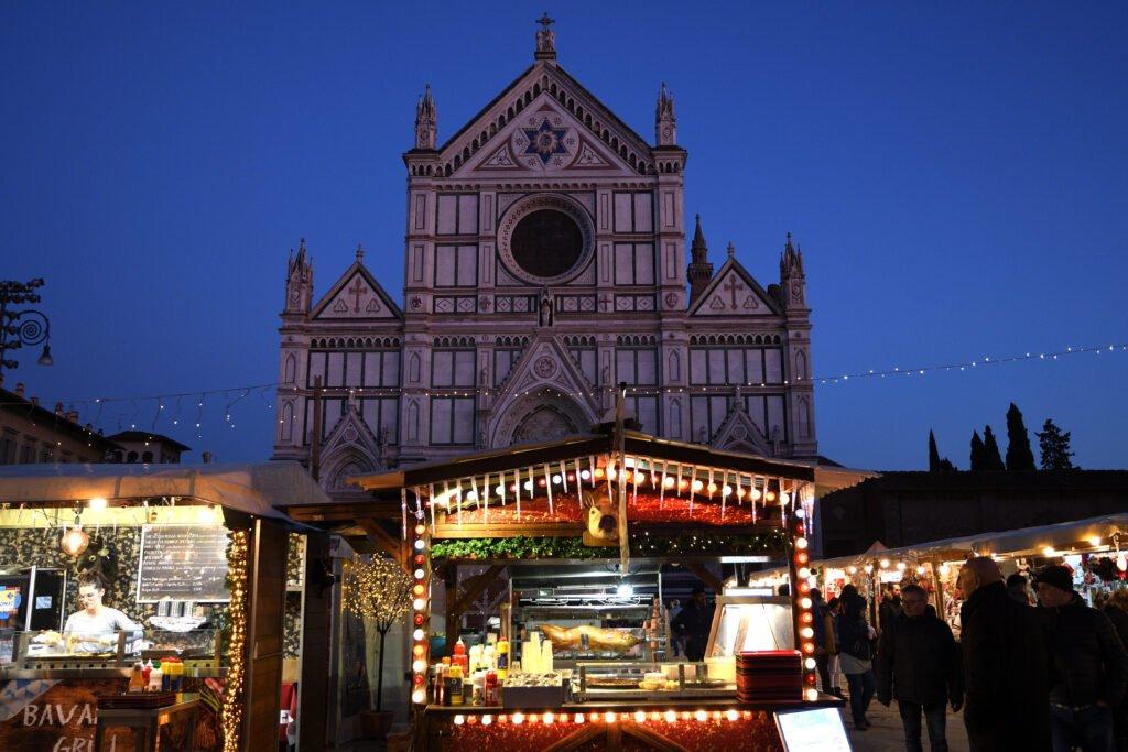 피아차 리베르타 크리스마스 마켓