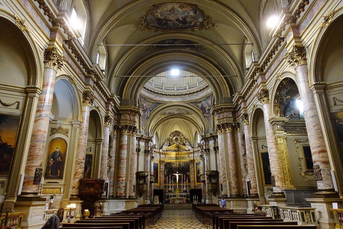 ⛪ 산탈레산드로 인 콜론나 대성당