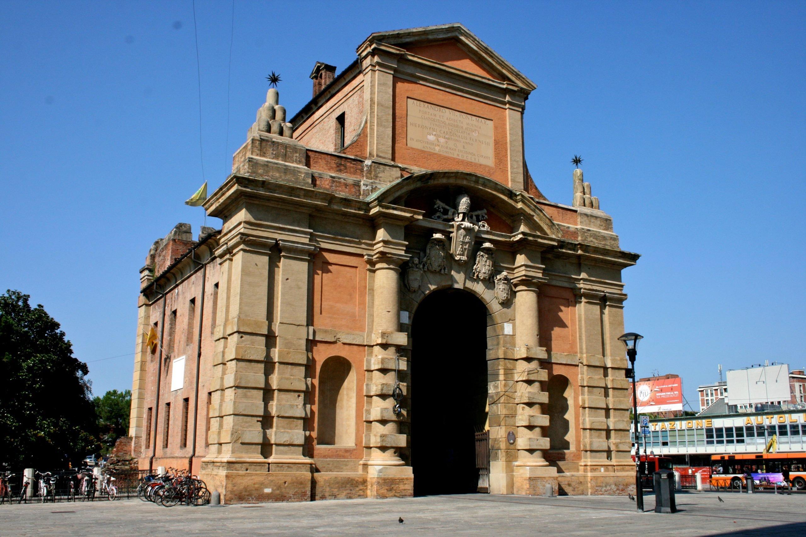 볼로냐 책 축제 가판대 모습