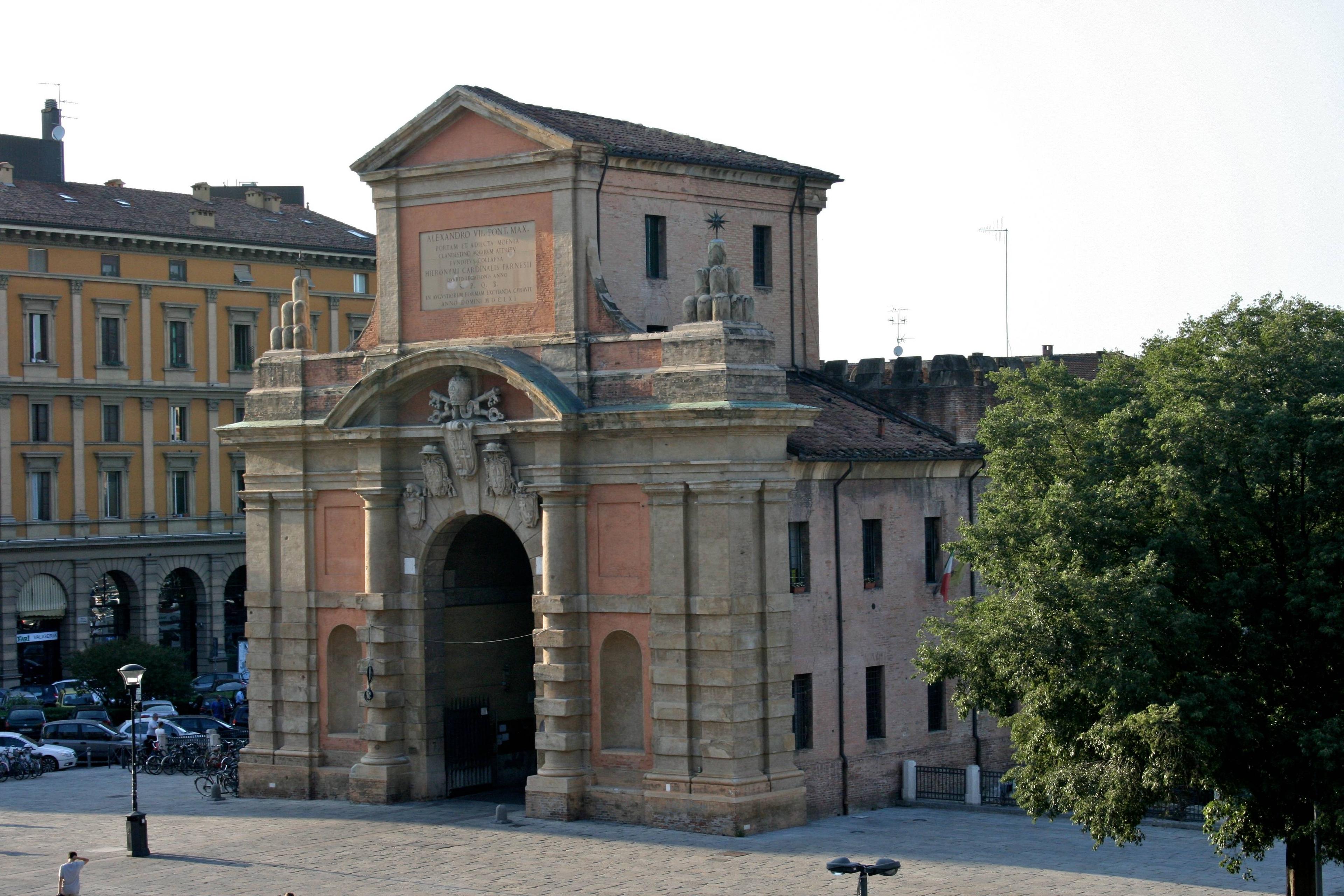 갈리에라 문 하부 (옛 배수 시스템)