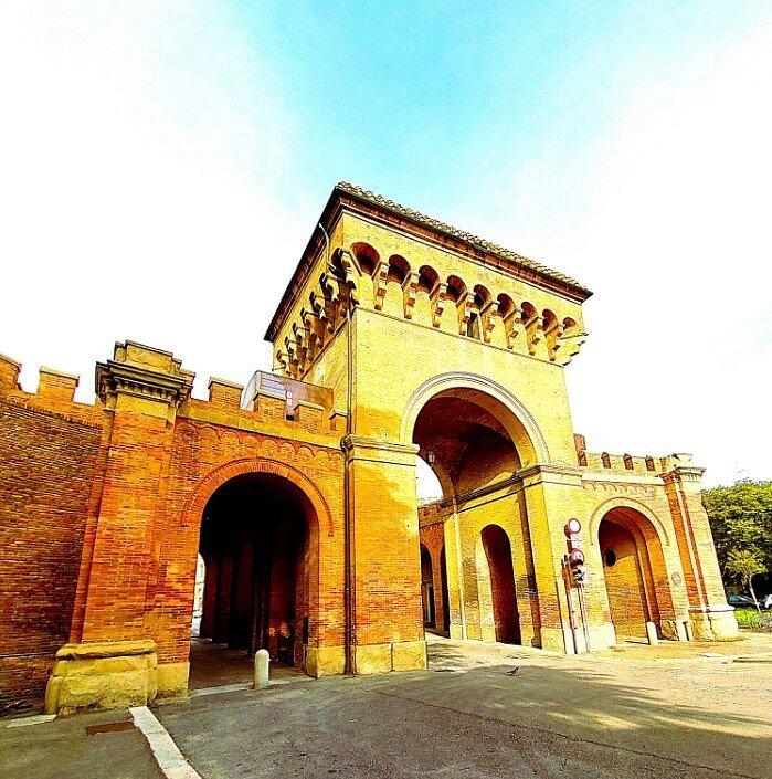 🏰 포르타 사라고차