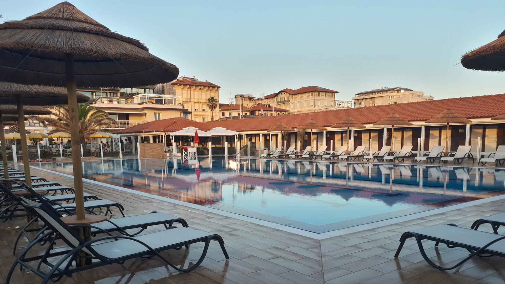 🏖️ 로마 해수욕장(바뇨 로마 비아레조)