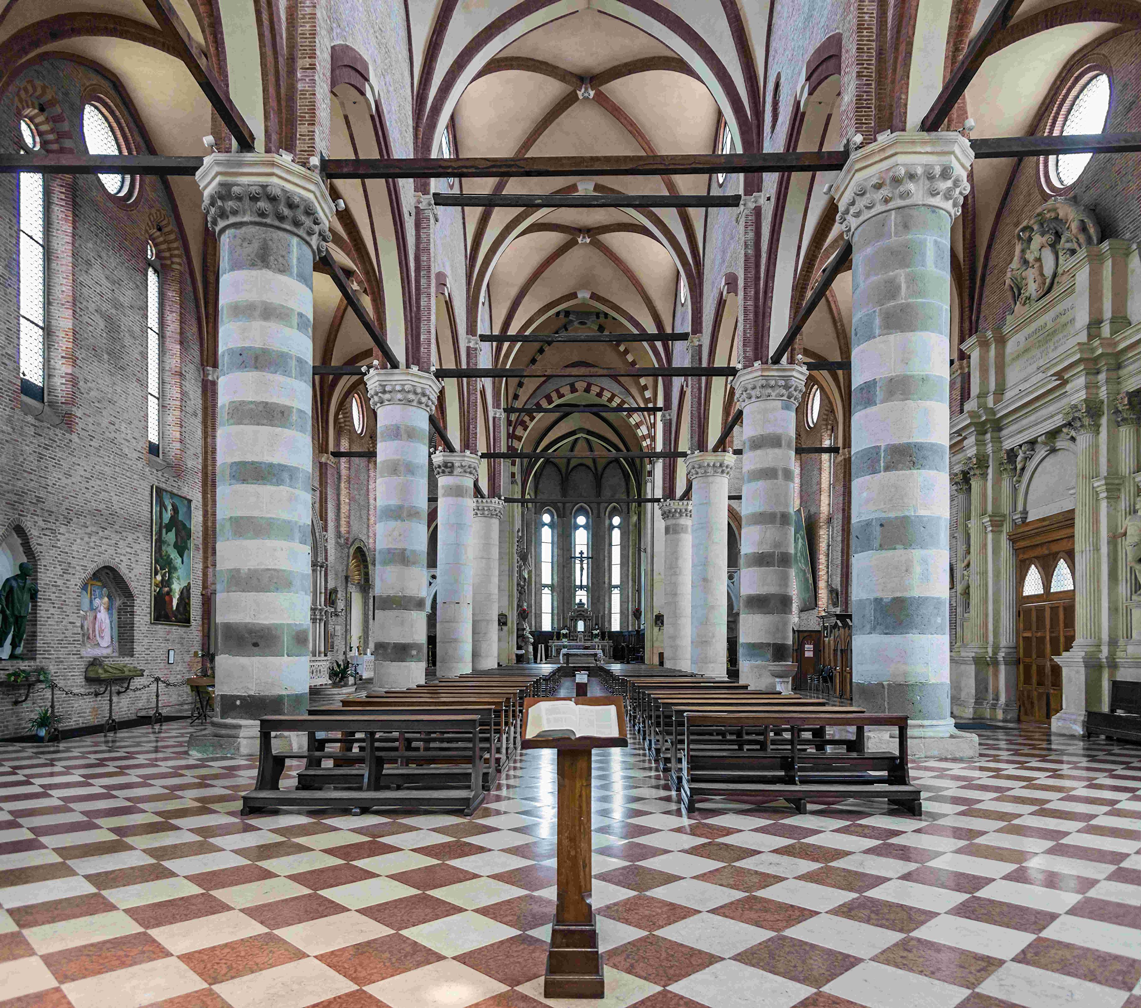 ⛪ 산 로렌초 성당(키에사 디 산 로렌초)