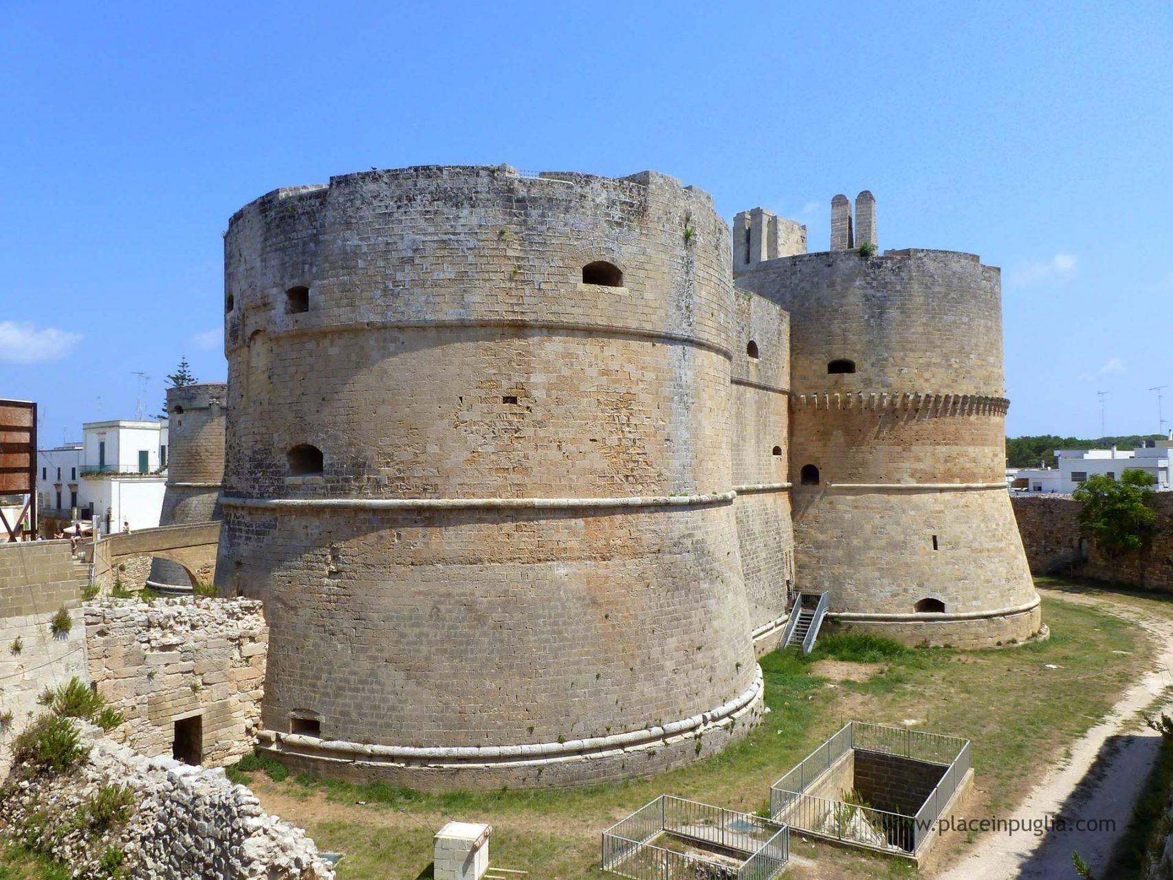 아라곤 성벽 위 전망 지점