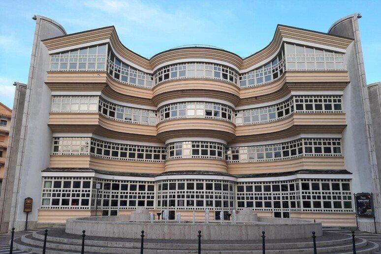 🏛️ 폴리테아마 극장 (테아트로 폴리테아마)