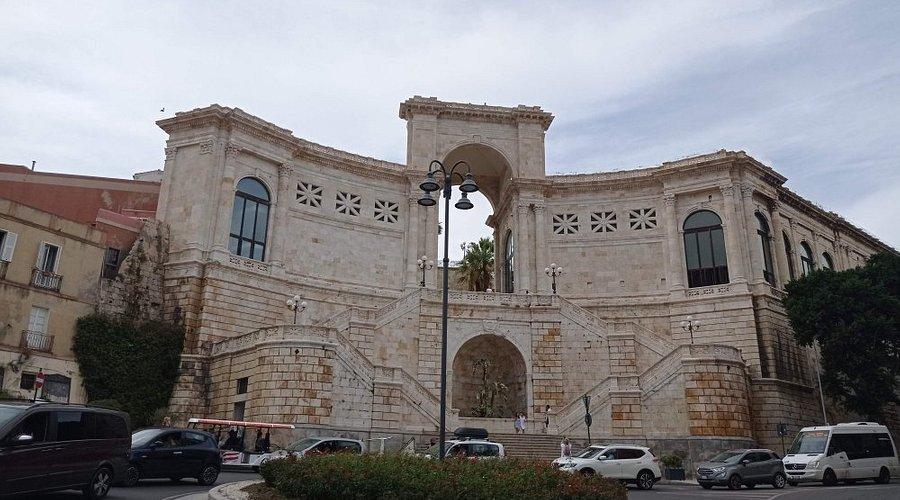 🏛️ 생 레미 요새(바스티오네 디 세인트 레미)