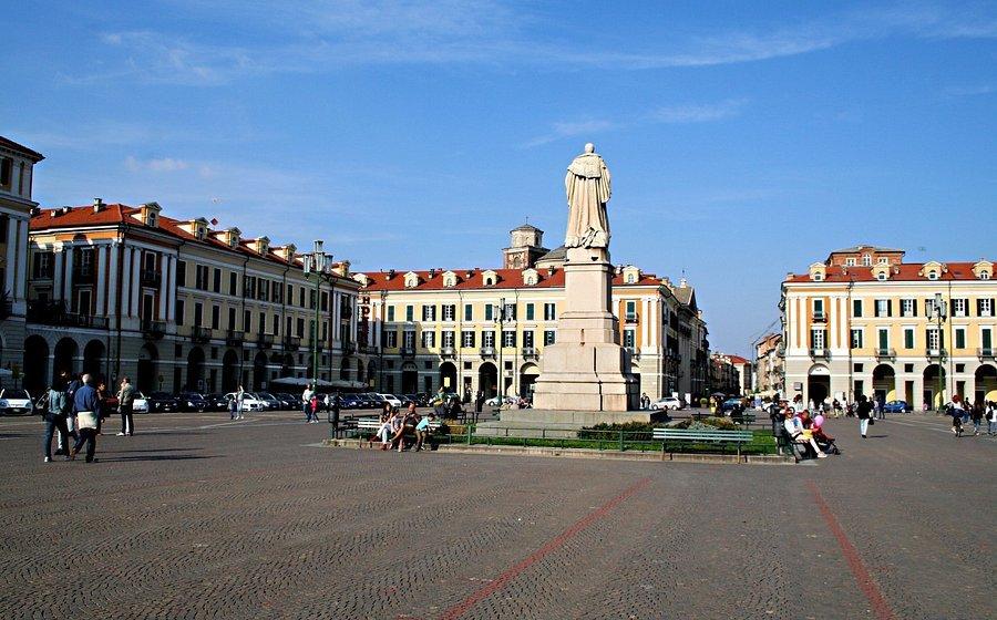 🏛️ 갈림베르티 광장(피아차 갈림베르티)