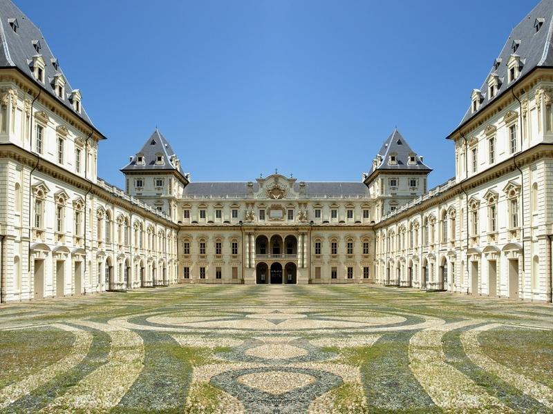 🏰 발렌티노 성 (카스텔로 델 발렌티노)