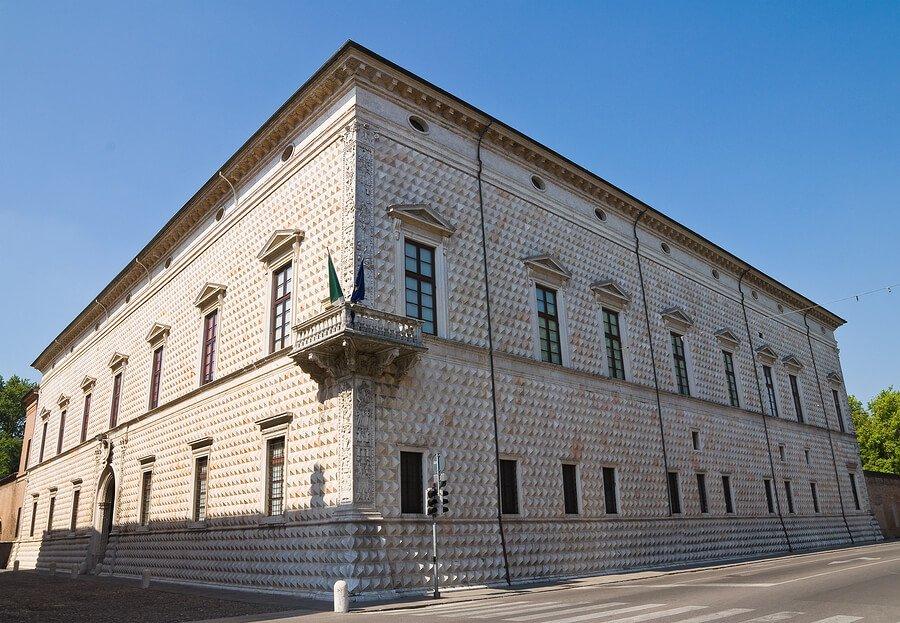 🏛️ 다이아몬드 궁전 (팔라초 데이 디아만티)