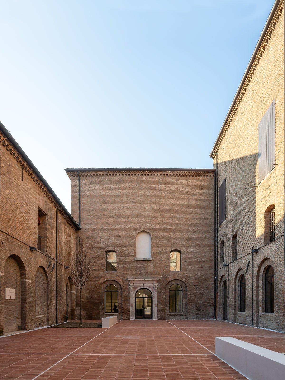 르네상스 양식 안뜰