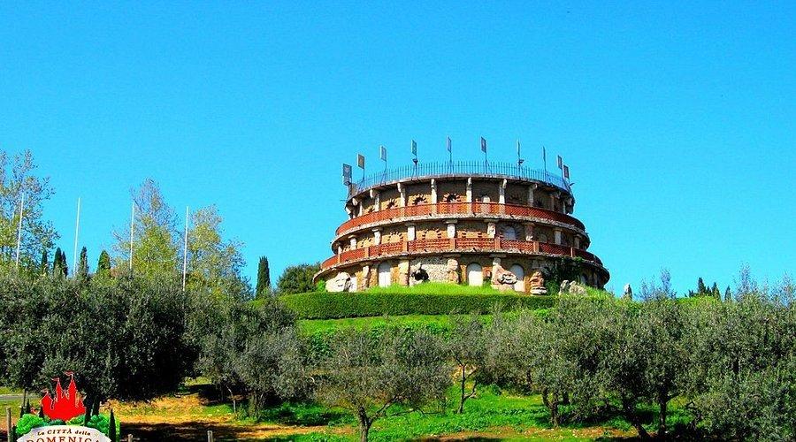 🎡 일요일의 도시(치타 델라 도메니카)