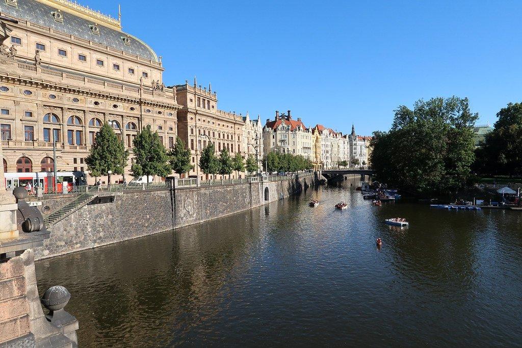 🏛️ 프라하 국립극장 (나로드니 디바들로)