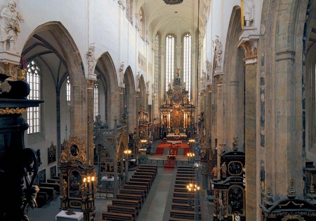 ⛪ 틴 성모 마리아 교회