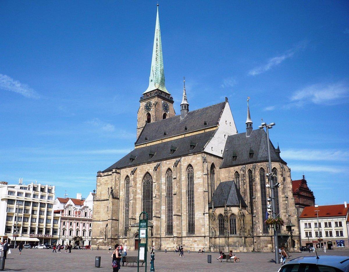 🏛️ 공화국 광장 (나메스티 레푸블리키)