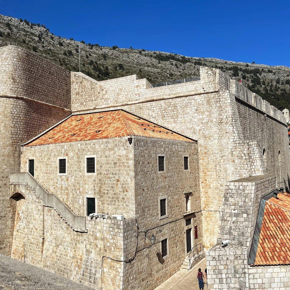 🏰 레벨린 요새(트브르자바 레벨린)