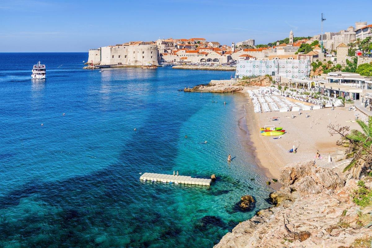 🏖️ 반예 해변 (반예 비치)