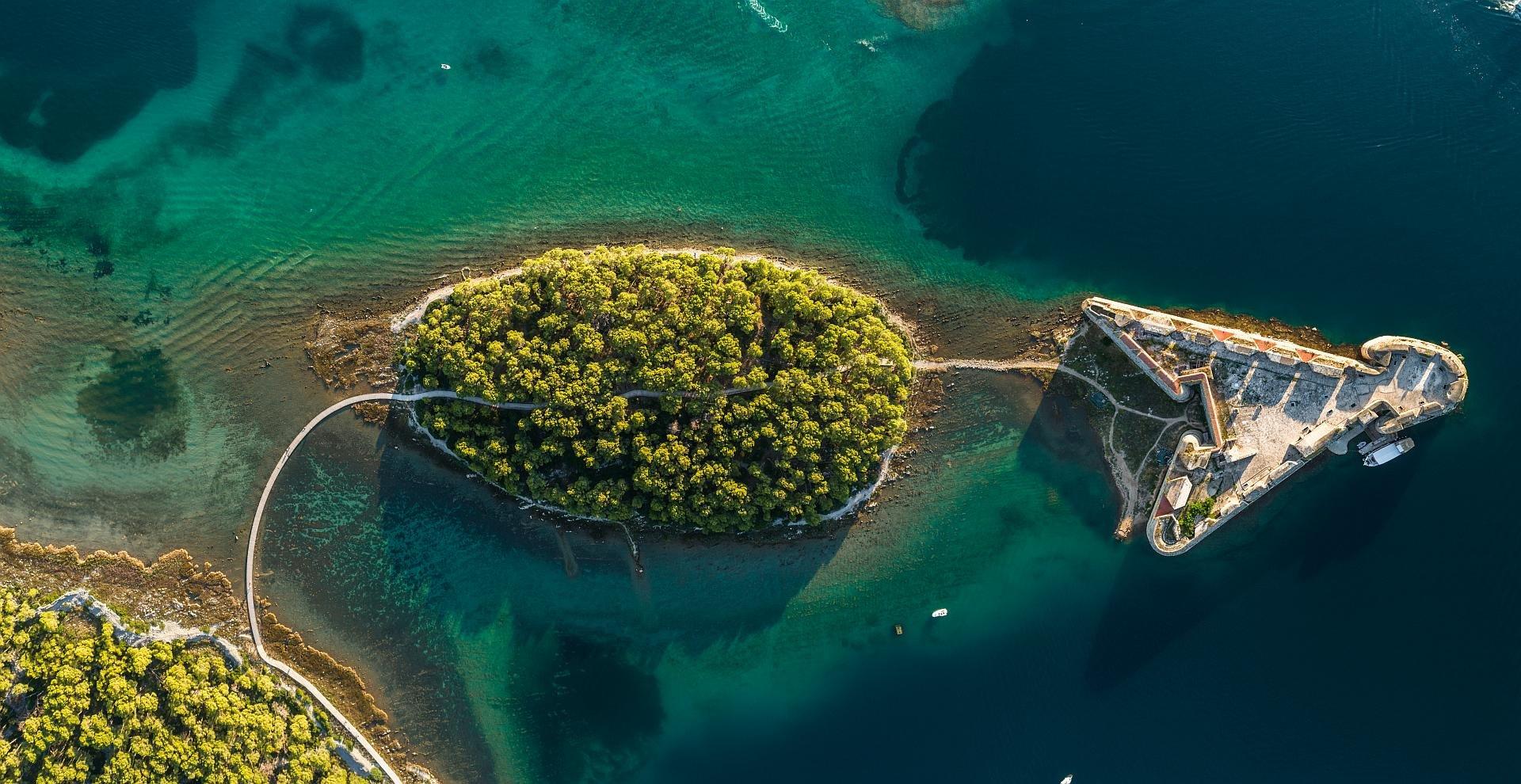 🏰 성 니콜라스 요새(트브르자바 스베토그 니콜레)