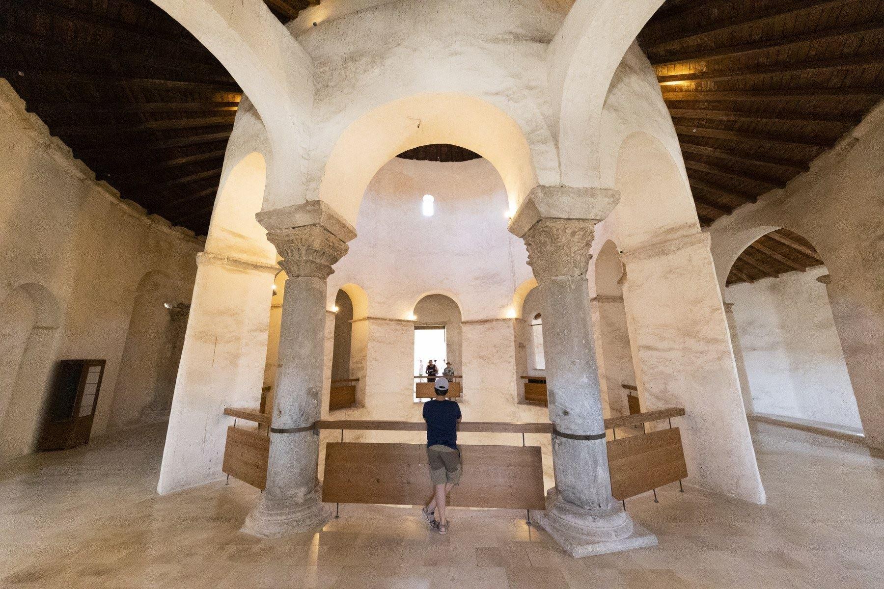 🏛️ 성 도나트 교회(츠르크바 스베토그 도나타)