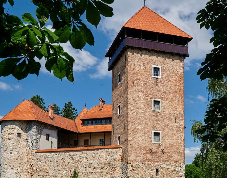 🏰 두보바츠 성(스타리 그라드 두보바츠)