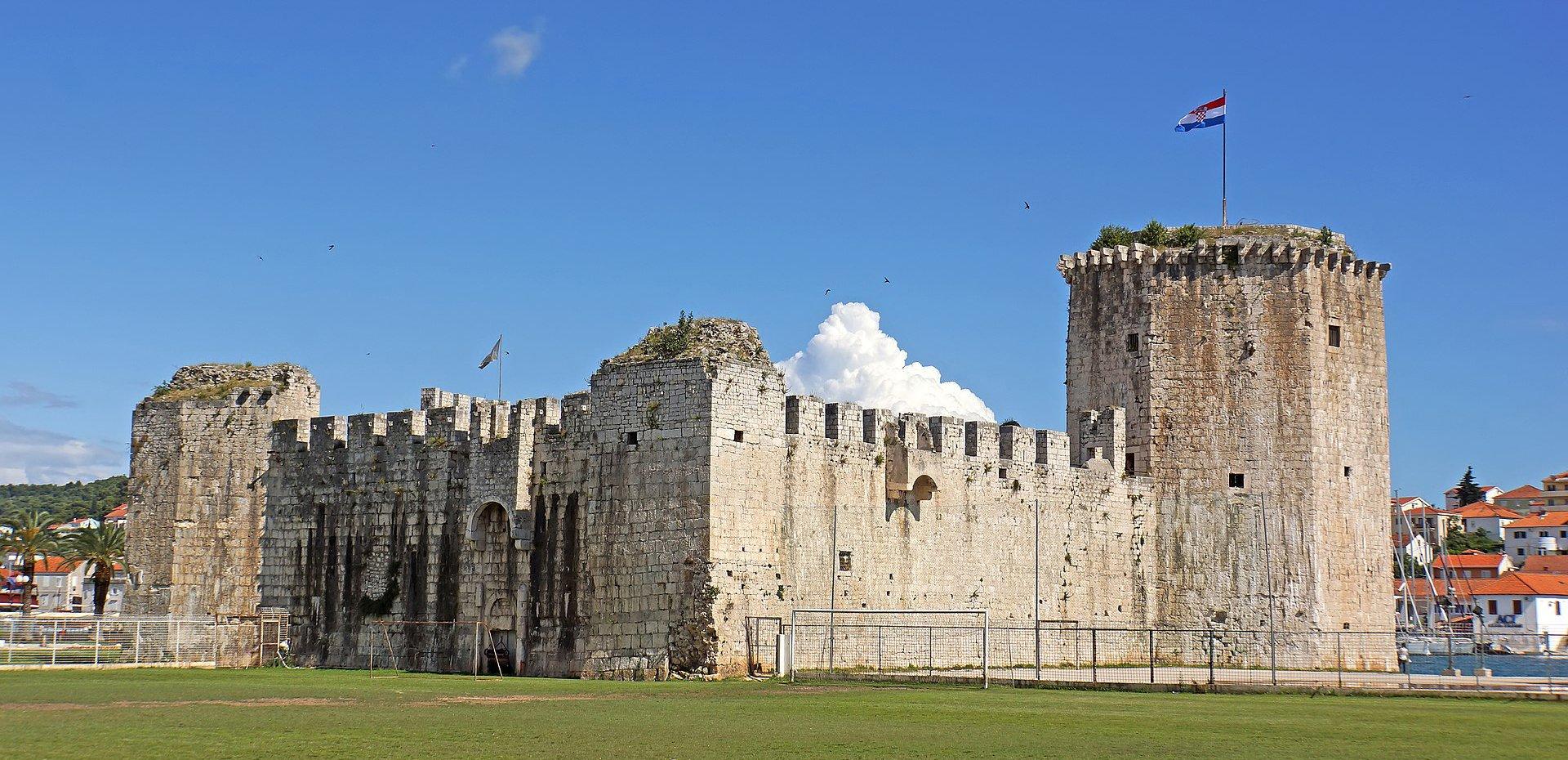 성벽 모서리 (바다 방향)