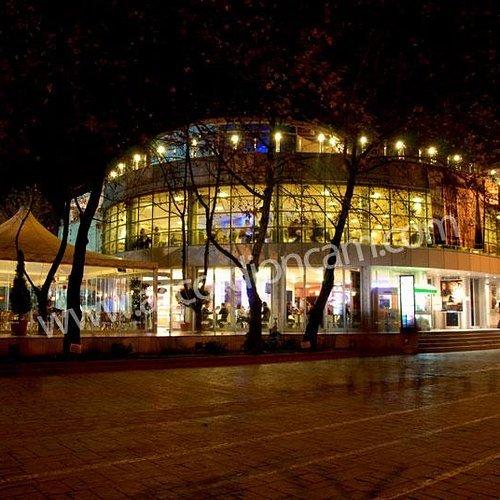 🏛️ 아다파자르 문화 센터 (AKM)