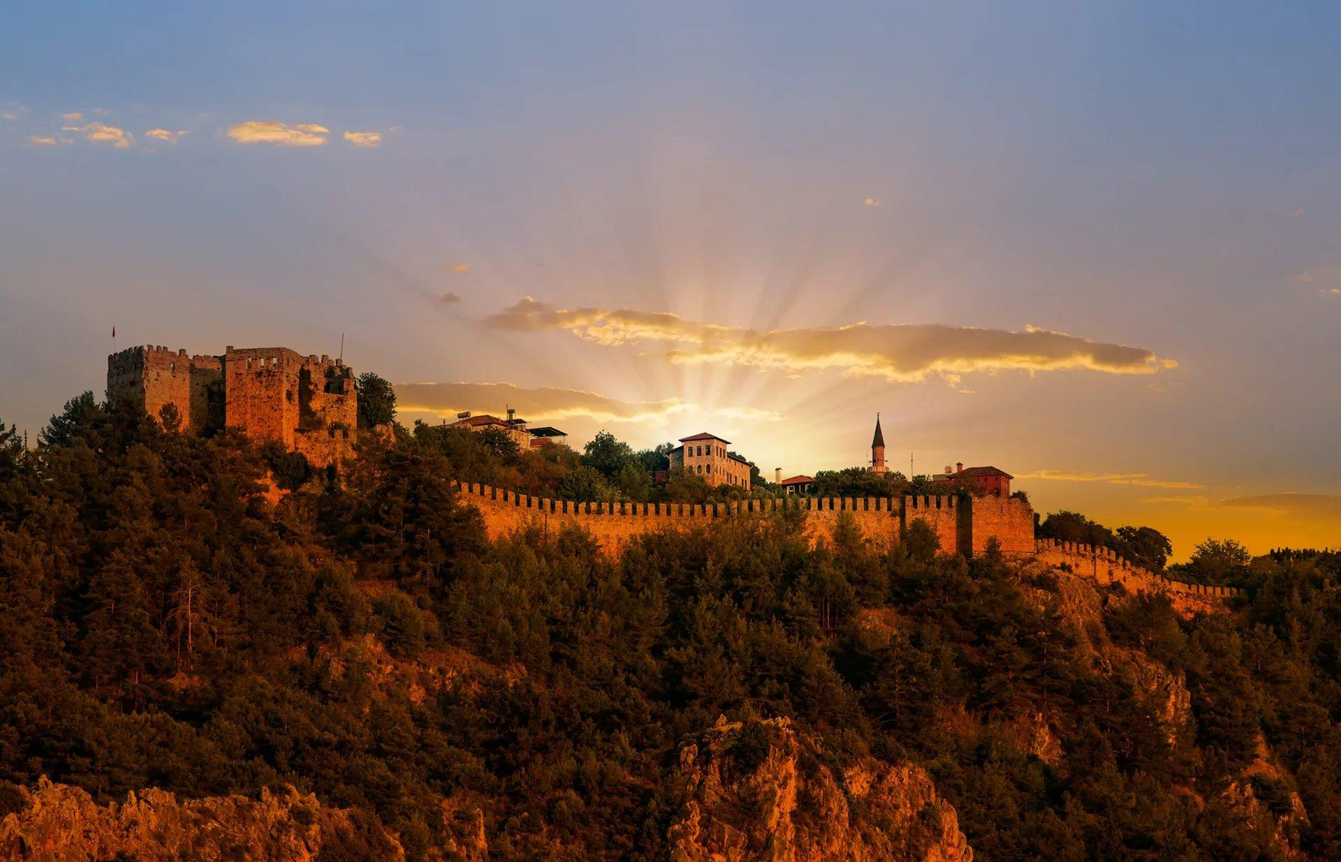 일몰 조망 지점 (성곽 서편)